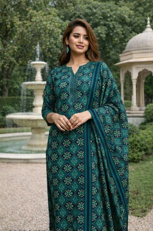 Front detail of a green printed kurti with notch neckline and dupatta